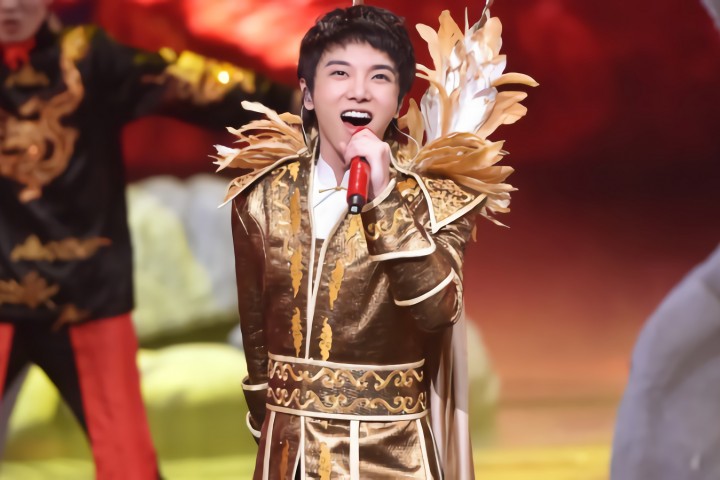 华晨宇的乐坛逆袭，简直就是翻版的美猴王大闹天宫