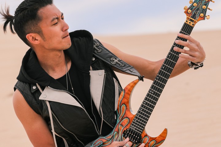 天王谢霆锋发新歌回归，网友惊呼：乐坛要炸了！