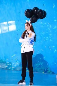 迪丽热巴真的这么好看吗?真的!