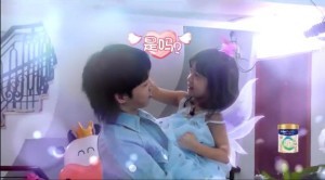 舞台上那么霸气的花花,遇上小朋友反差居然这么大!