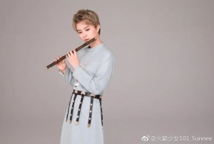 那天,我摸到了爱豆的手,亲口对他说…