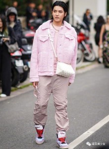 他胖了,他真的胖了……