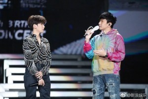 我的爱豆追起星来居然比我还拼命