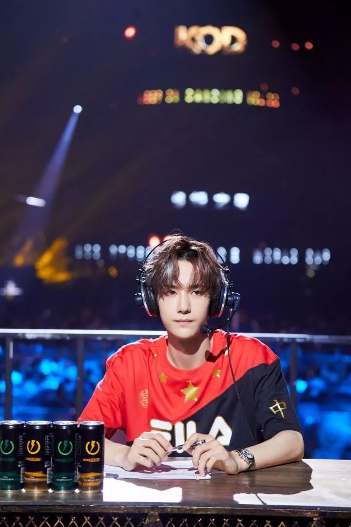 他们是国内偶像中的舞蹈担当，舞台solo实在太撩了！