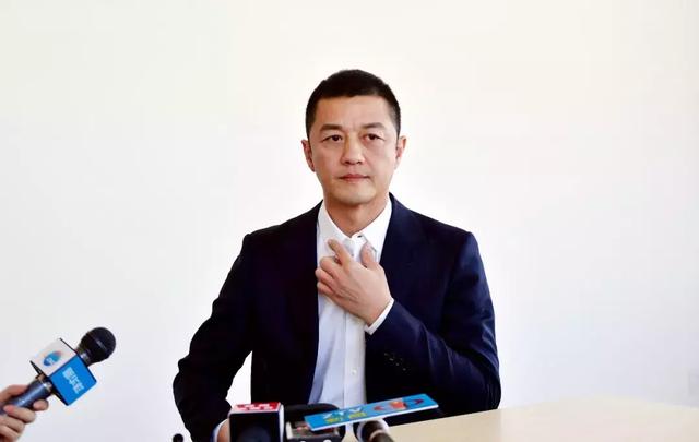 李亚鹏的现女友是照着王菲找的？网友的脑洞能别那么大吗