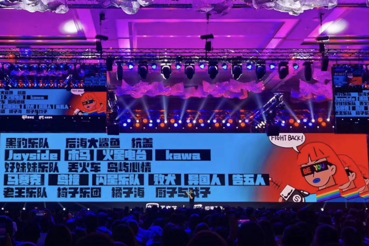 E6F82C14-E72E-44C4-A598-EFD1656E2C12