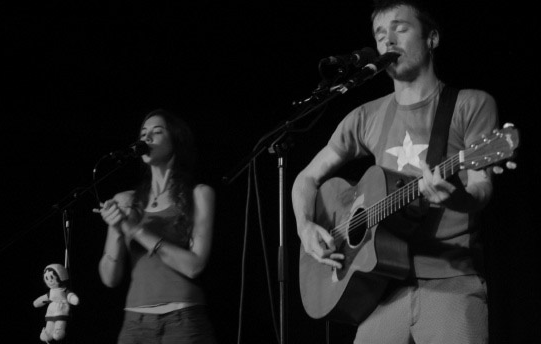 1478513335337103.png 爱尔兰顶级民谣唱作人米叔,是全球心头好,被称作“全世界最低调的歌手”