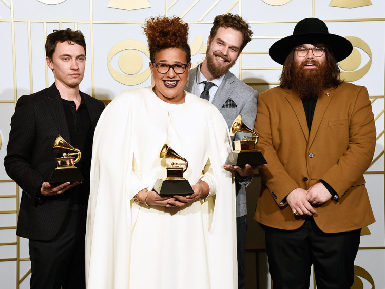 1481966676872085.jpg Alabama Shakes:从格莱美“超级黑马”到美国首席南方摇滚天团