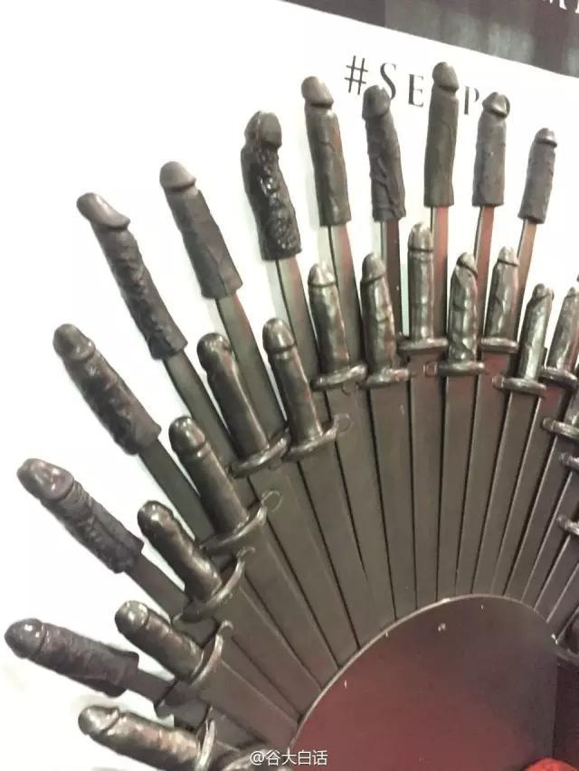 我在网上随便下了部《速度与激情》，万万没想到是AV成人片