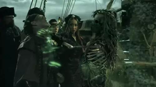 我在网上随便下了部《速度与激情》，万万没想到是AV成人片