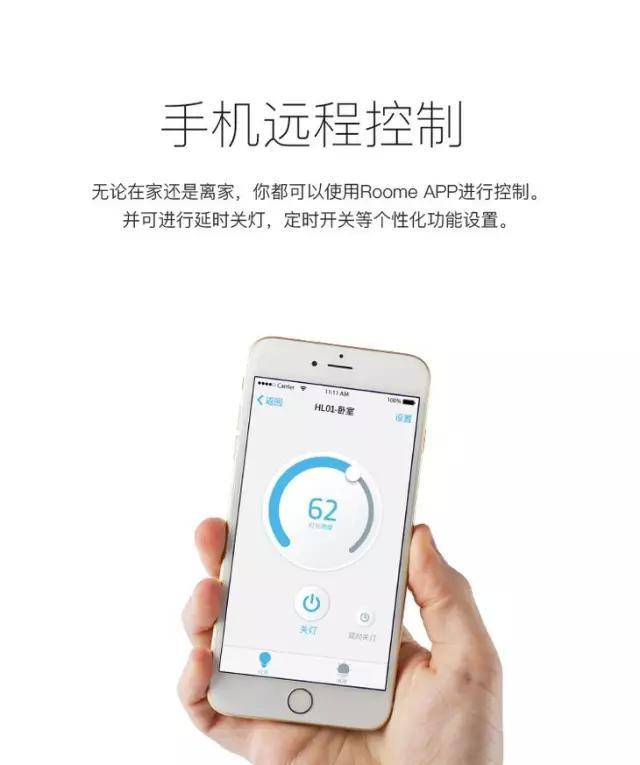 在脱掉她衣服的同时,我一个手势就关掉了这盏“碍事”的灯