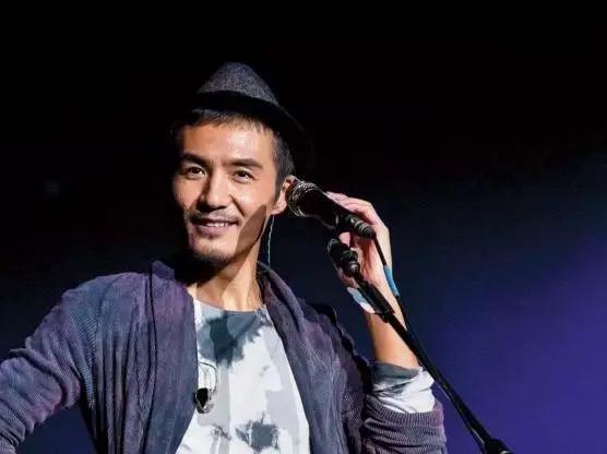 朴树北京演唱会爆粗口直言对新专不满,执着完美才是最真的少年心气!