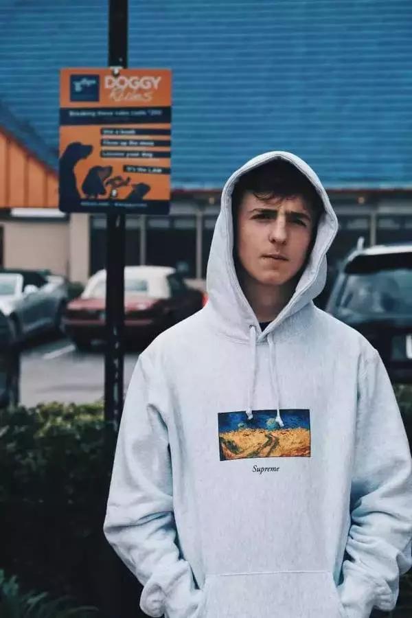 世上只有这款潮牌敢指着你的鼻子骂:爱买买,不买滚!