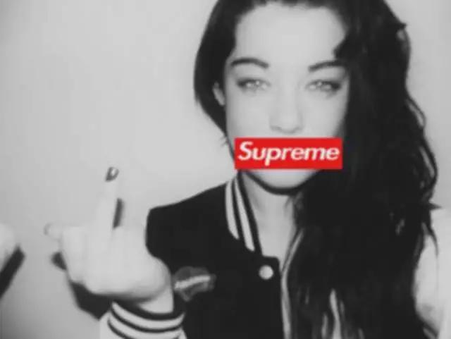 世上只有这款潮牌敢指着你的鼻子骂:爱买买,不买滚!