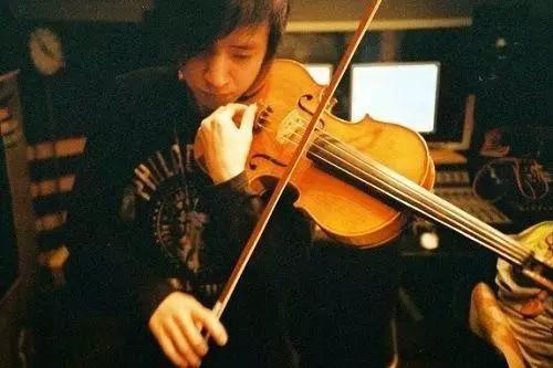 作为李宗盛的徒弟，李剑青在沉寂多年后终于出新作品了