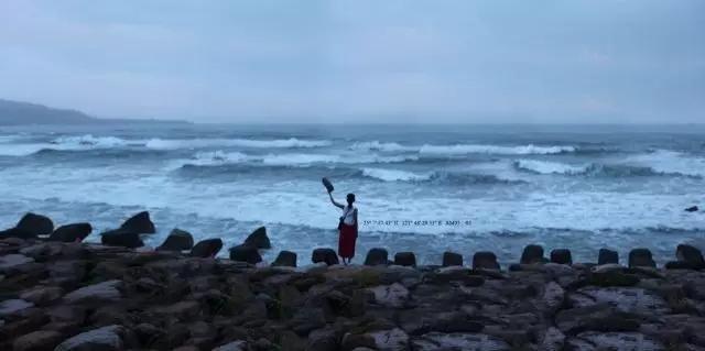 “小清新教母”陈绮贞，用少女般的声音填满我们的青春