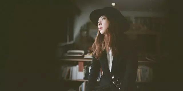 “小清新教母”陈绮贞，用少女般的声音填满我们的青春