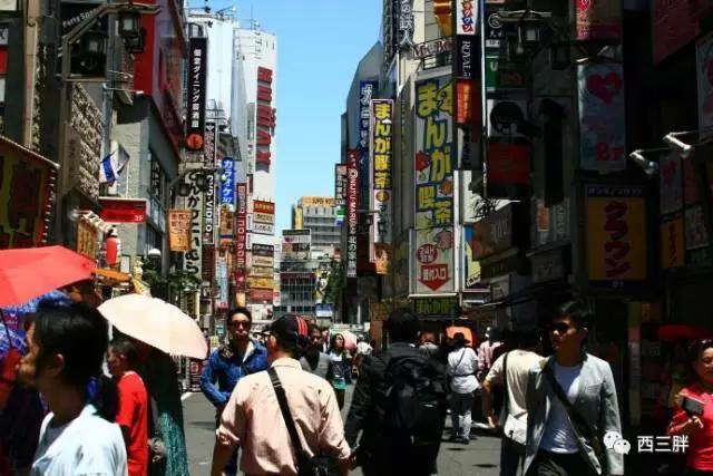 歌舞伎町的王者李小牧,连日本黑帮、警察都要让他三分