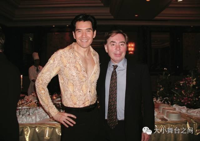 他曾是中国最火的歌手，从斯坦福学医到百老汇演员，他才是真正的优质偶像！