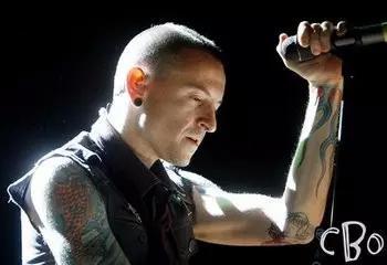 林肯公园主唱抑郁自杀:他用音乐治愈了别人,却治愈不了自己……