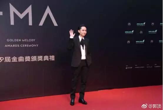 金曲奖最大黑马绝非一日而成,郭顶用12年走出自己的音乐之路