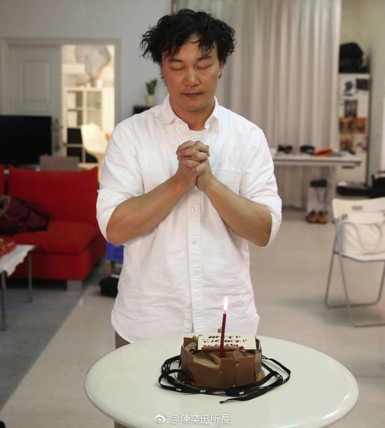 陈奕迅收获新歌声导师庆生惊喜，许愿“我要拿冠军”