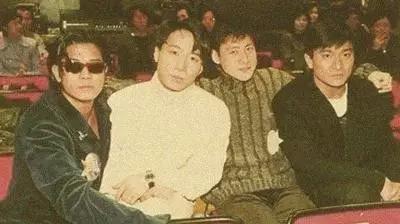 中国最牛逼的摇滚老炮儿齐聚北京，为何勇再次唱响钟鼓楼！