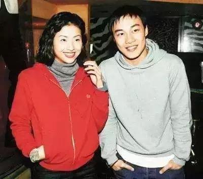 相貌平平、挥霍无度的徐濠萦,却是陈奕迅最想厮守终生的人