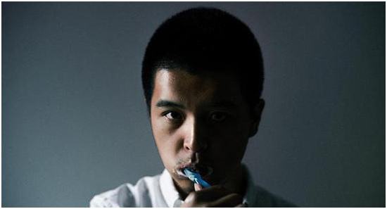 台风都吹不倒的马頔,如今把版图拓展到海外,看似的精彩的日子却还是浸满孤独