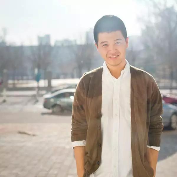 我找了个大仙给民谣歌手看相：马頔长寿、宋冬野多挫折、陈粒……