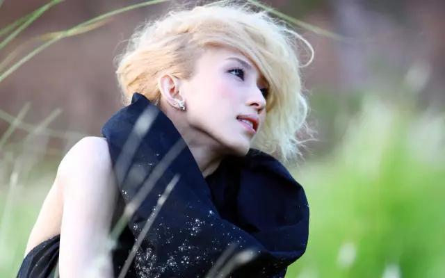 如果我的播放器中只能留一位女歌手，那一定会是戴佩妮