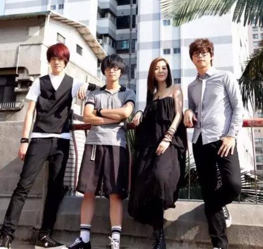 如果我的播放器中只能留一位女歌手，那一定会是戴佩妮