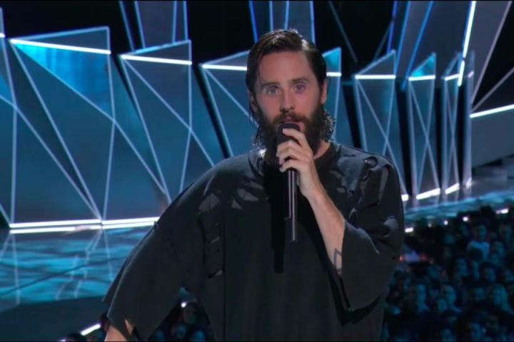 盛典催泪，Jared Leto在VMA上致词悼念林肯公园主唱