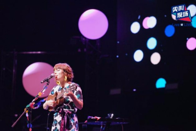 Lenka北京个人演唱会收官,首次曝光新专辑单曲