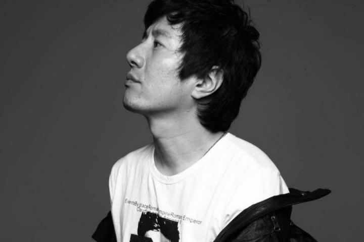 《生活相对论》首播，看高冷郑钧变身万能奶爸