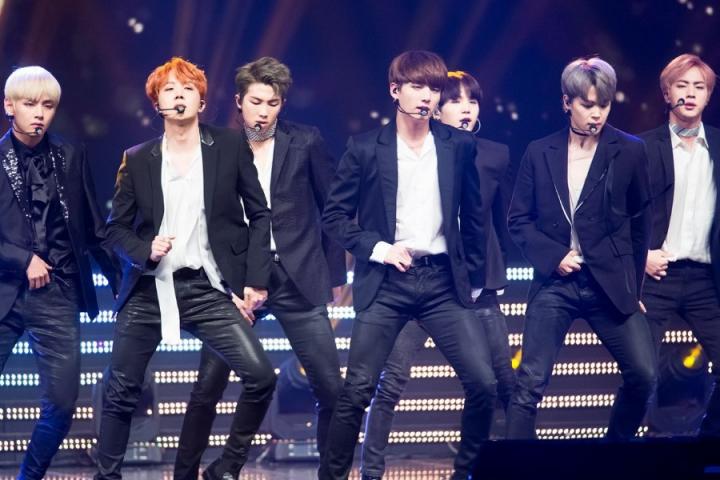 防弹少年团新专辑《LOVE YOURSELF 承 'Her' 》Tracklist公开