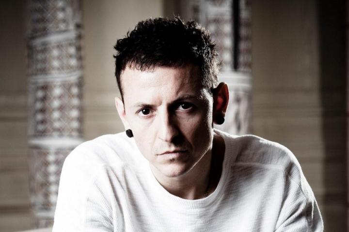 Linkin Park发布最新MV, 致敬已故主唱Chester Bennington