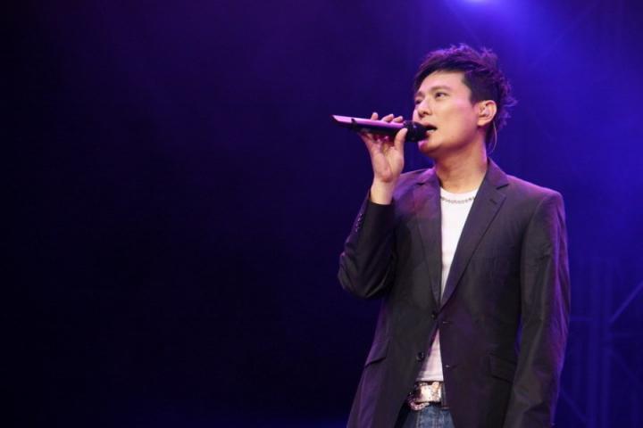 张信哲《见坏就收》MV首发 以影像从另一种角度诠释“见坏就收”