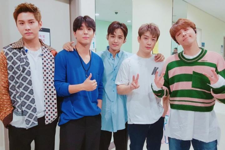 韩国乐队FTISLAND日巡现场盛况空前，欧洲巡演即将开启