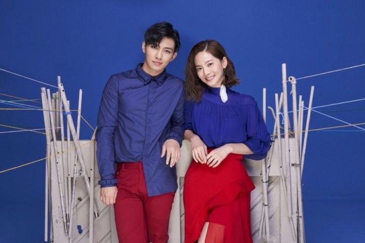 曾之乔与炎亚纶合体拍摄MV，现场两人“闺蜜”情展露无遗