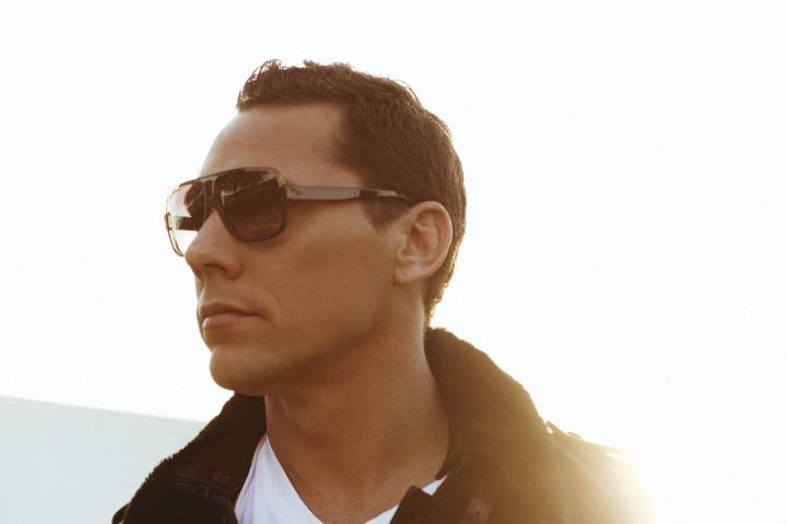 铁叔第五张 "Club Life“ 系列专辑，这次是以中国城市作为专辑主题
