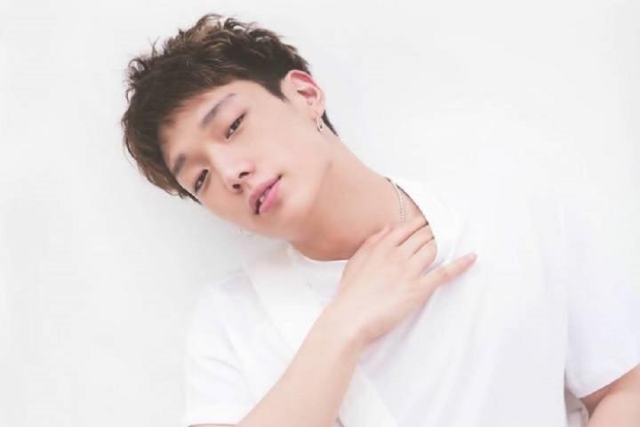 BOBBY备受Billboard和滚石关注，“K-POP嘻哈界独一无二的人物”