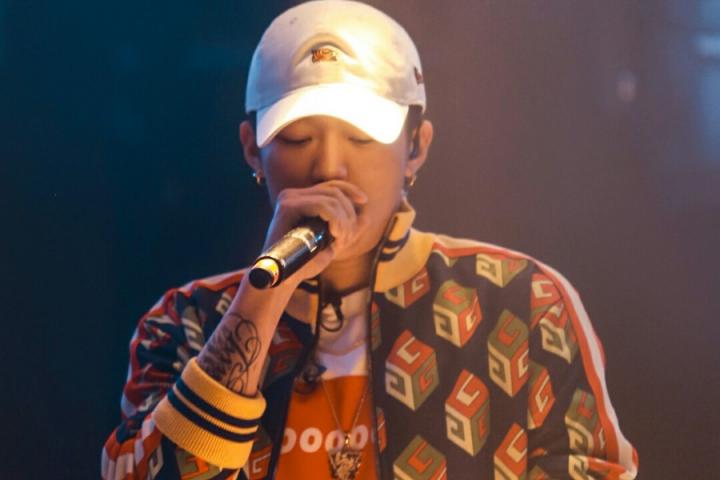 PG ONE开直播喊话粉丝，演唱会不要只喊他名字