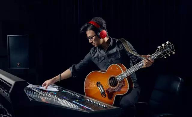 汪峰新歌发布，一点也不躁但却比他所有歌都摇滚！