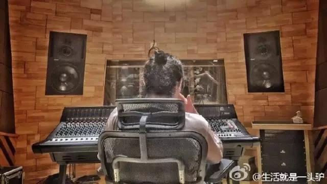 窦唯新歌发布，万万没想到居然是手游主题曲……