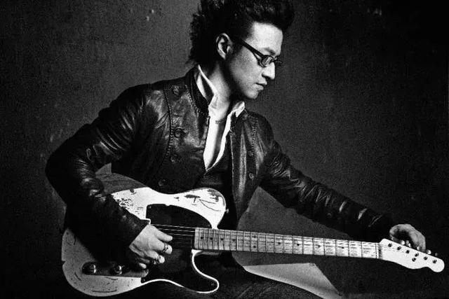 他写了10年来最好的歌,等刷爆朋友圈再听就晚了