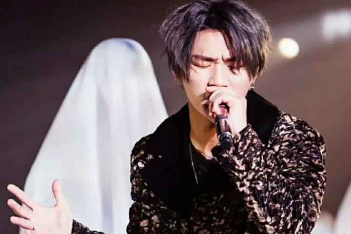BIGBANG成员姜大声日专火爆！决定发行实体专辑再增3首新曲
