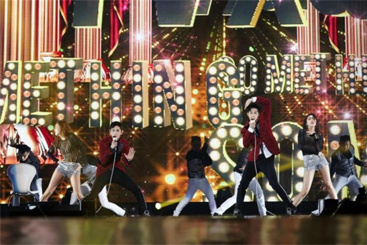 风雨无阻！K-POP王者东方神起中国澳门公演圆满结束