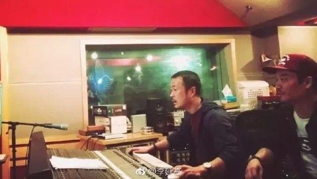 马上就能看到许巍的新专辑了,我竟然会泪流满面…