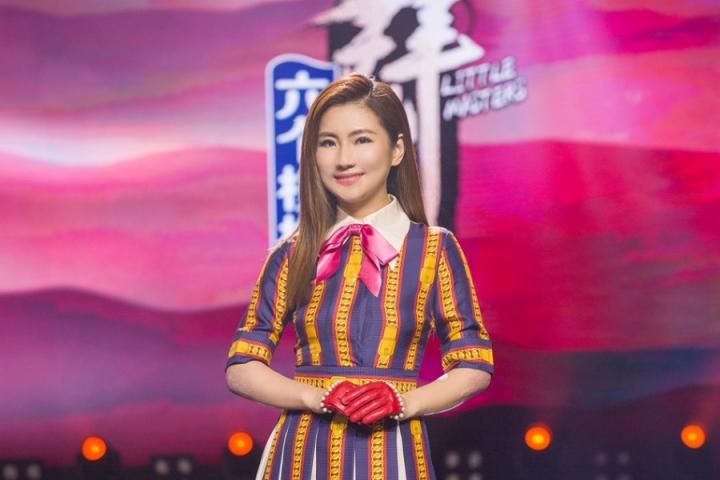 《拜见小师傅》开播，selina自称小孩“杀手”